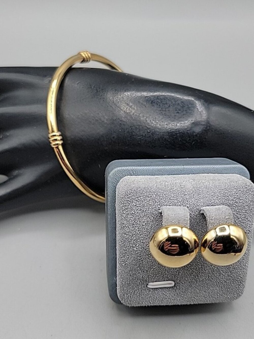 Vintage Pierre Balmain Paris Bangle 8.5" Bracelet & Post Earrings Gold Plated - Picture 5 of 9